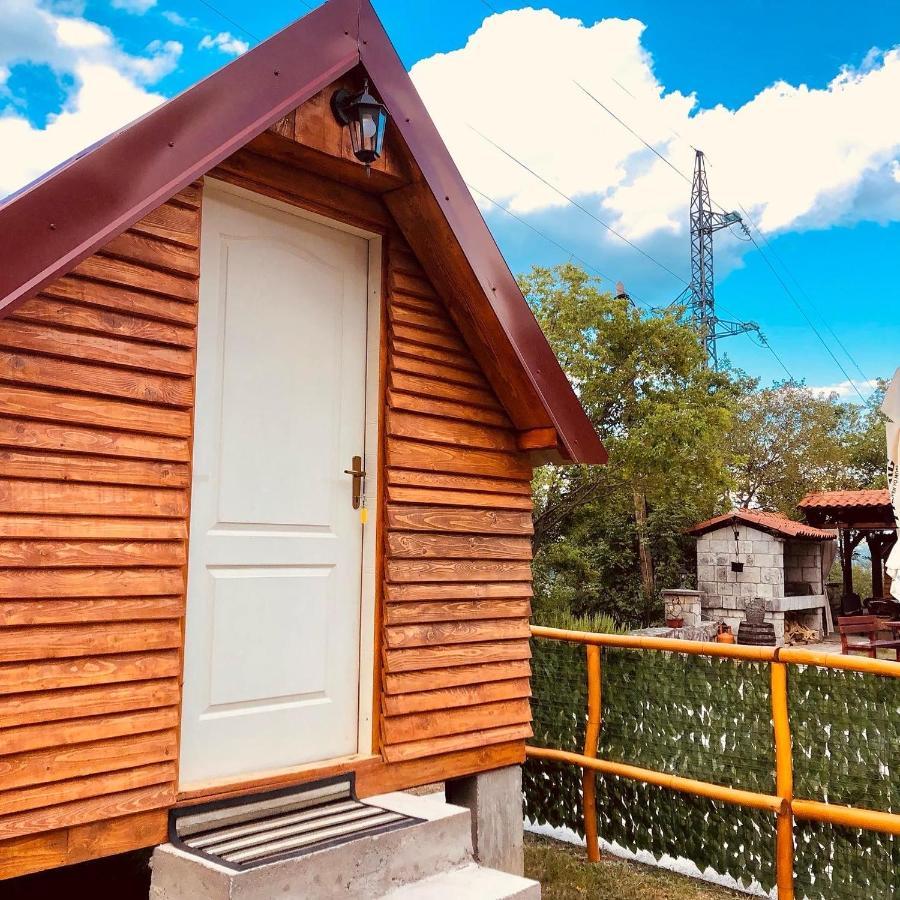 Vikendica,Bungalovi Lipska Pecina Cetynia Zewnętrze zdjęcie