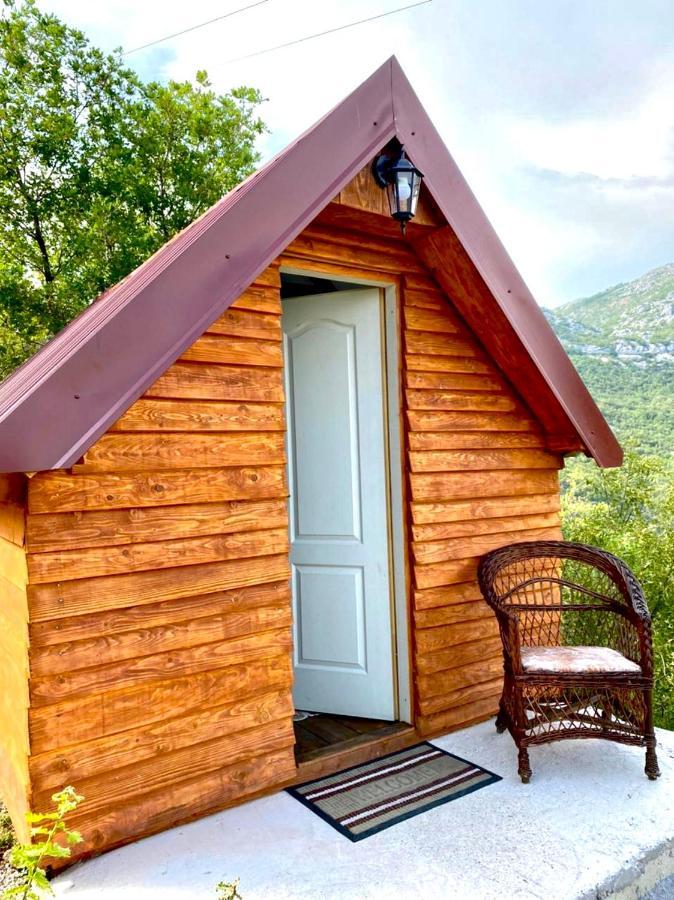 Vikendica,Bungalovi Lipska Pecina Cetynia Zewnętrze zdjęcie