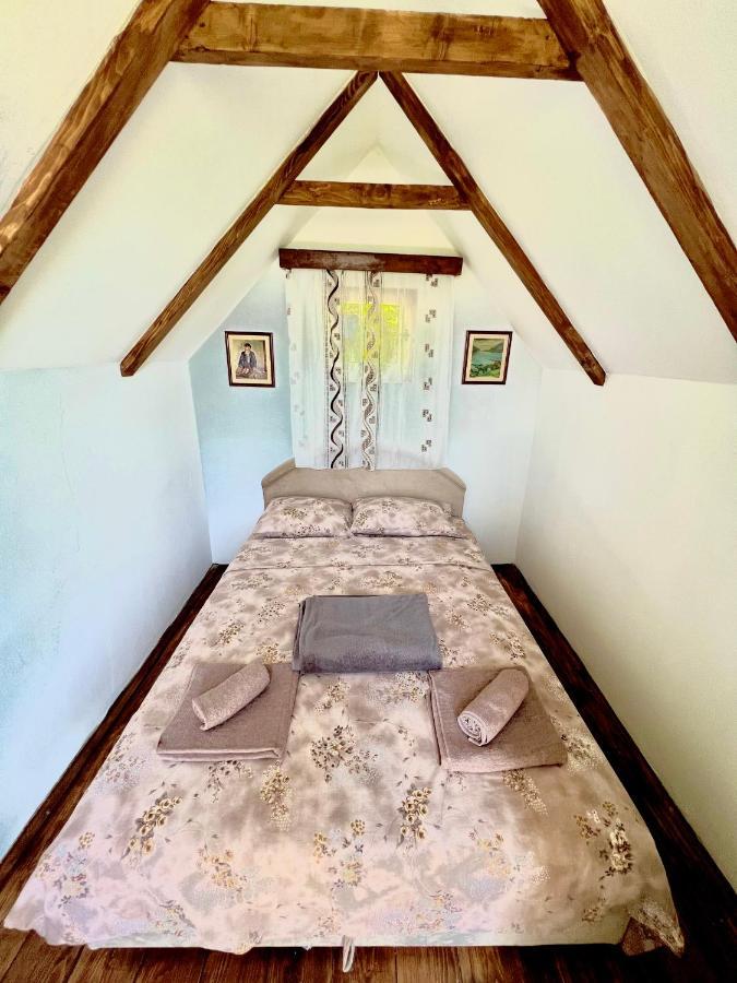 Vikendica,Bungalovi Lipska Pecina Cetynia Zewnętrze zdjęcie